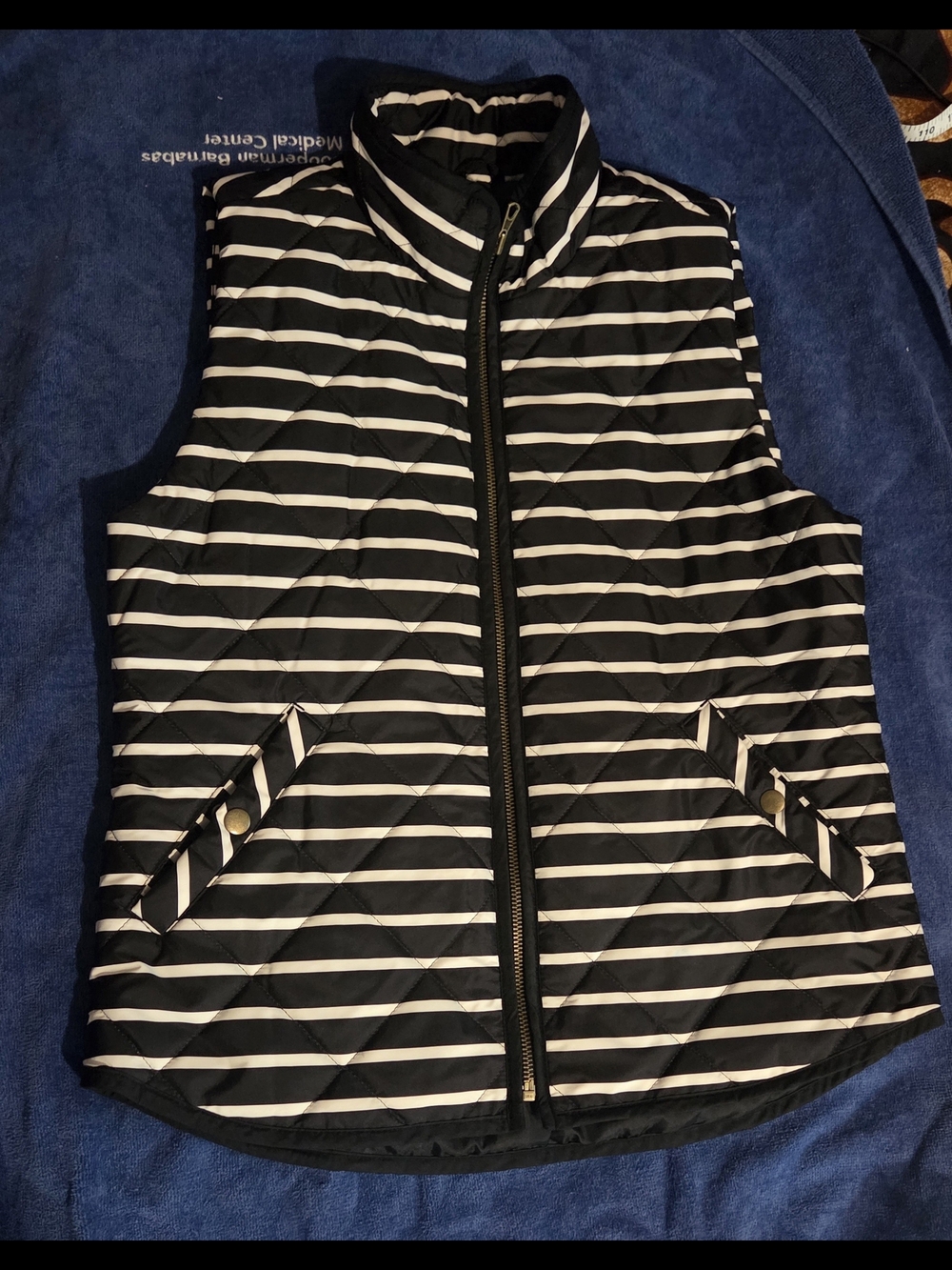 GAP Black and White Striped Quilted Vest, Size Small